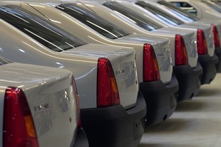 Renaulty Logan v moskevském AvtoFramosu