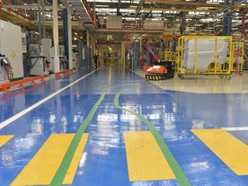 Závod Tofaş - automatizované vozíky AGV