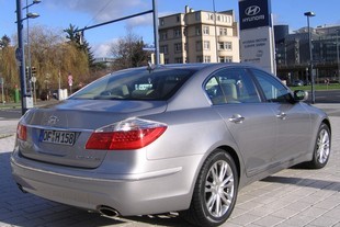 Hyundai Genesis