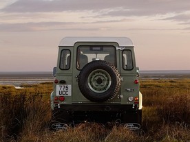 Land Rover Defender LE Heritage