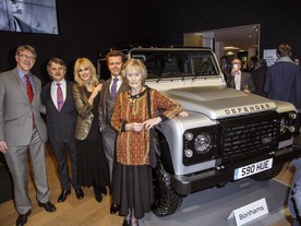 Land Rover Defender 2 000 000