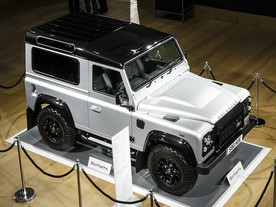 Land Rover Defender 2 000 000