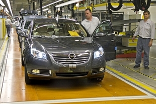 Opel v Rüsselsheinu vyrábí model Insignia