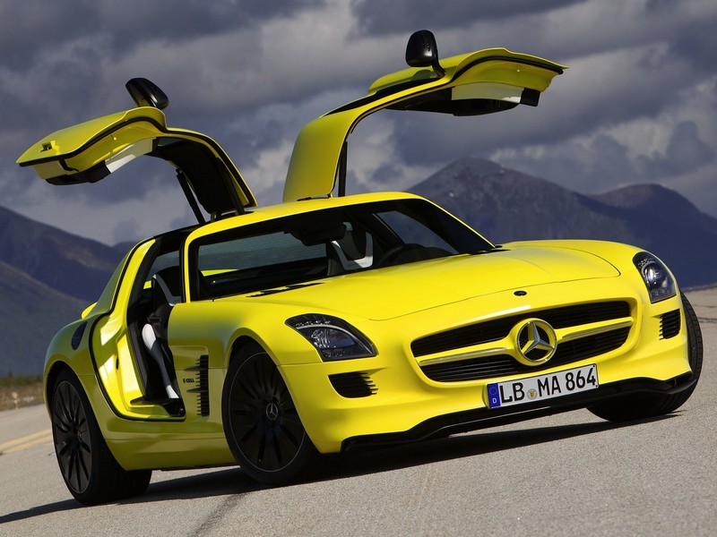Mercedes vystavuje elektromobily