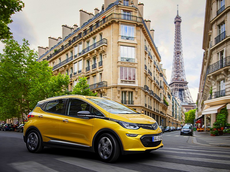 Demokratizace elektromobility: nový Opel Ampera-e