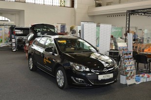Opel Handycars - Opel Astra Sports Tourer