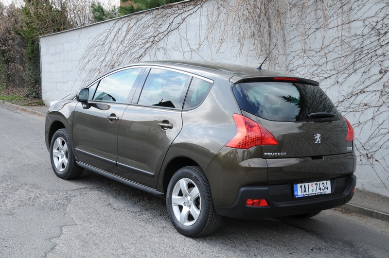 Peugeot 3008 Premium 2.0 HDi – rodinná idylka