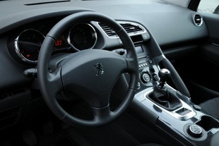 Peugeot 3008 Premium 2.0 HDi