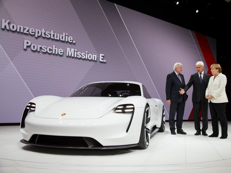Porsche bude vyrábět anti-Teslu