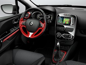 Renault Clio, interiér se systémem Media NAV