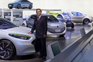Carlos Ghosn představuje čtveřici konceptů s elektriickým pohonem