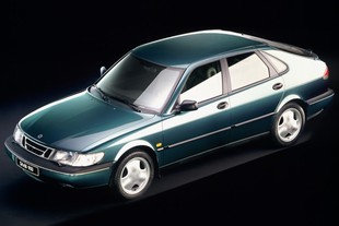 Saab 900