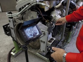 Analýza vnitřku motoru boroskopem