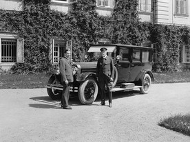 První československý president Tomáš Garrigue Masaryk jezdil od roku 1926 vozem Škoda Hispano Suiza