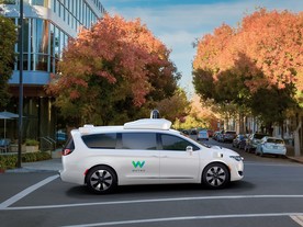 Waymo Chrysler Pacifica hybrid