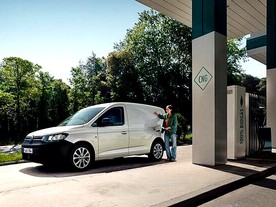 autoweek.cz - Volkswagen Caddy Maxi lze objednávat i ve verzi CNG