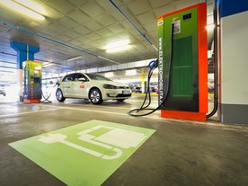 autoweek.cz - 200. stanic pro elektromobily v ČR od ABB
