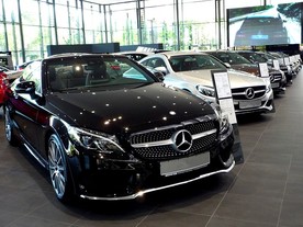 autoweek.cz - Automobilový průmysl vážně trpí 