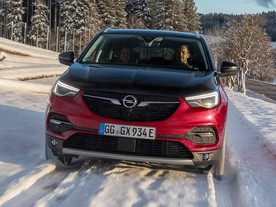 autoweek.cz - Opel Grandland X Hybrid4 na český trh