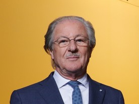 autoweek.cz - Wolfgang Reitzle požaduje brzké ukončení zastavení výroby