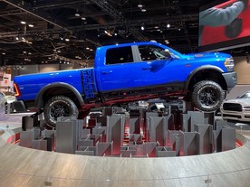 autoweek.cz - Trump chce pomoci americkému automobilovému průmyslu