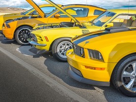 autoweek.cz - Náhradní díly pro americké vozy 