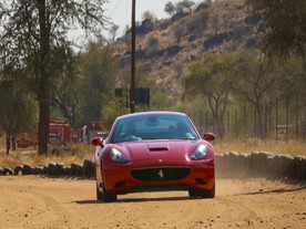 autoweek.cz - Už i Cavallino míří do terénu