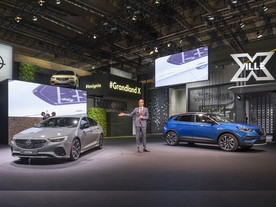 autoweek.cz - Dvě podoby nového Opelu