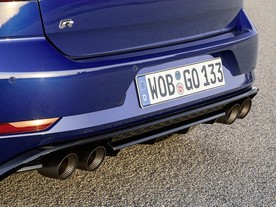 autoweek.cz - Titanový výfuk pro Golf R Performance