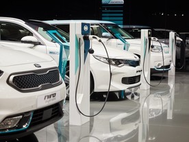 autoweek.cz - Kia míří na veletrh Amper 