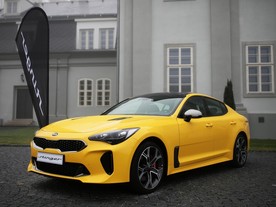 autoweek.cz - Stinger okouzlil českou veřejnost