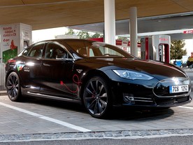 autoweek.cz - E.on chce mít do tří let 300 dobíjecích stanic