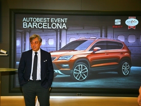 autoweek.cz - Vedení Renaultu chce Lucu de Mea 