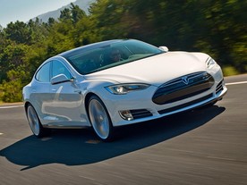 autoweek.cz - Tesla popírá samovolné zrychlení u svých vozů