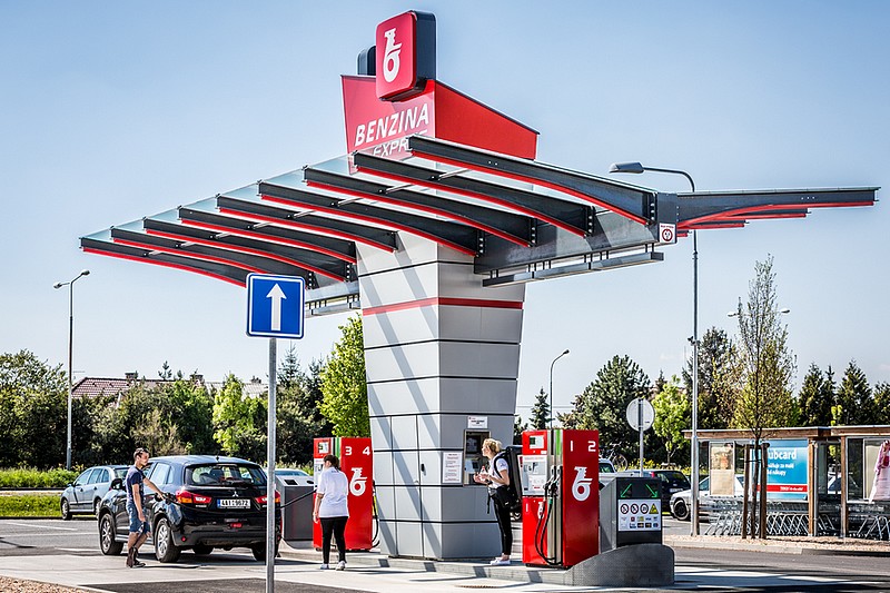 V Poděbradech samoobslužná stanice Benzina Expres