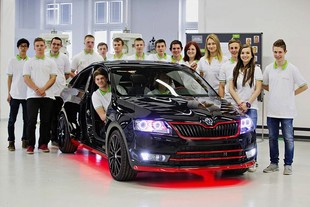 autoweek.cz - Škoda Atero: Rapid s karoserií kupé 