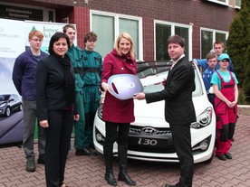 autoweek.cz - Hyundai podporuje střední odborné školství 