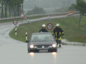 autoweek.cz - Pozor na zatopené ojetiny