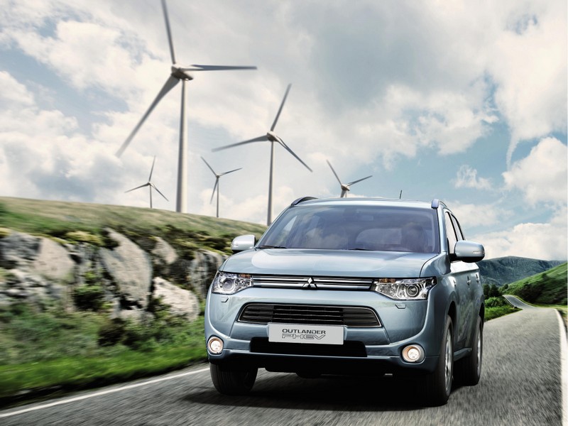 Mitsubishi Outlander PHEV na českém trhu