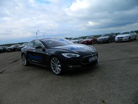 autoweek.cz - AAA Auto Group rozvíjí on-line prodej
