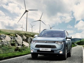 autoweek.cz - Mitsubishi Outlander PHEV na českém trhu