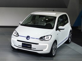 autoweek.cz - Studie twin up! – městské mini s hybridním pohonem plug-in