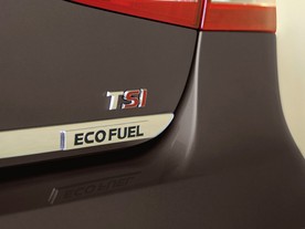 autoweek.cz - Volkswagen nabízí Modrý bonus pro CNG