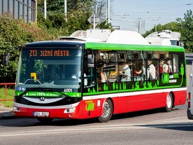 autoweek.cz - Elektrobus má za sebou úspěšný rok provozu u DPP