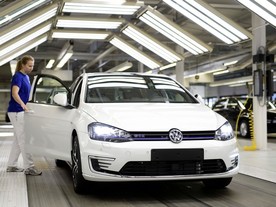 autoweek.cz - VW ve Wolfsburgu zastavuje výrobu Golfu