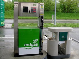 autoweek.cz - S CNG na dovolenou