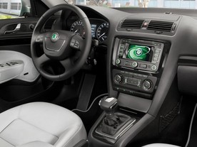 autoweek.cz - Klimatizace se stává při nákupu ojetého vozu standardem
