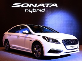 autoweek.cz - Nový Hyundai Sonata Hybrid