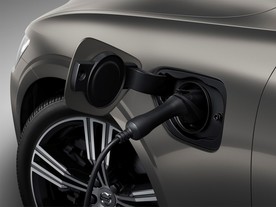 autoweek.cz - Zelení v Německu proti plug-in hybridům