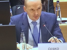 autoweek.cz - Informace MŽP z jednání o emisích CO2